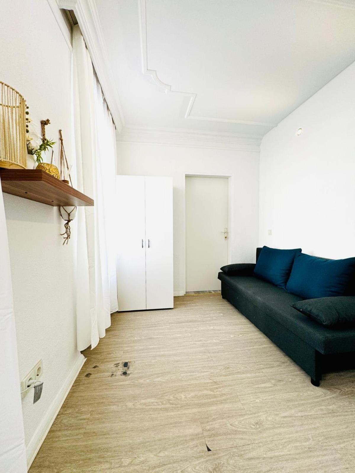 Spacious 4br For Up To 12p 10min To Fac Platz Apartment *