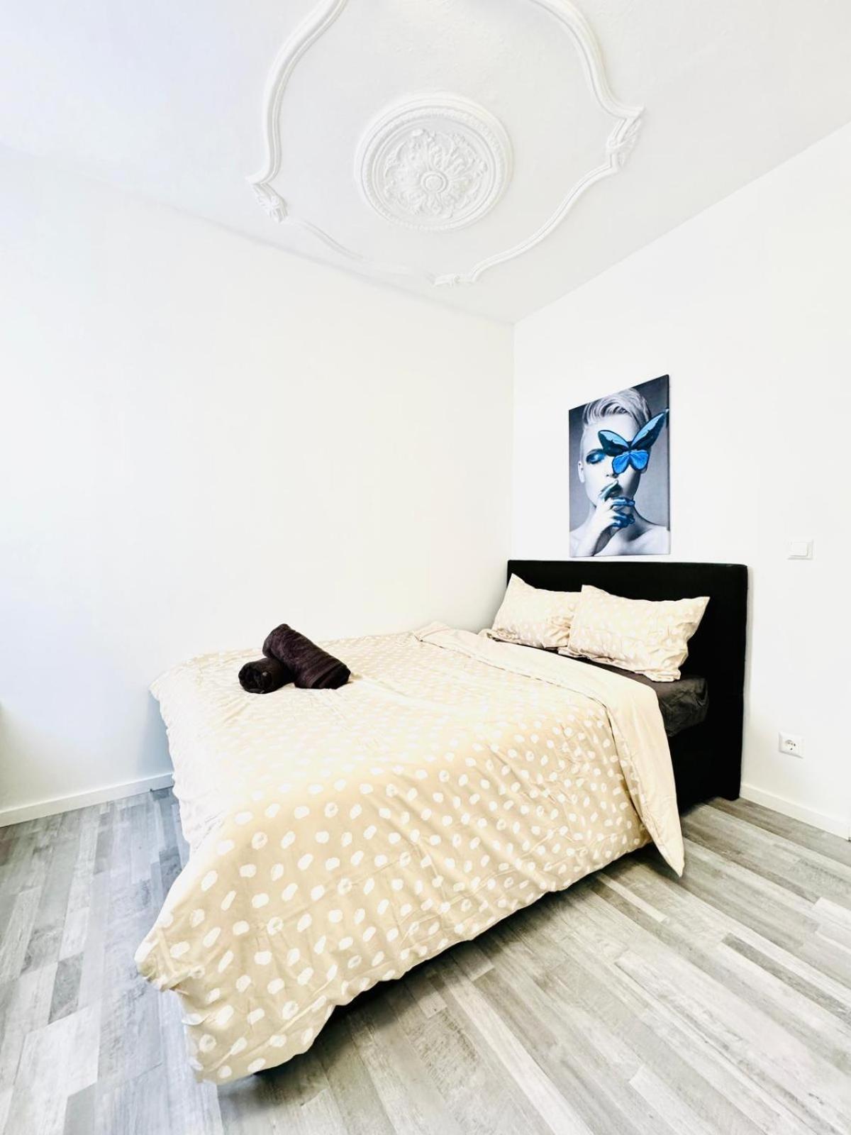 Apartment Spacious 4br For Up To 12p 10min To Fac Platz