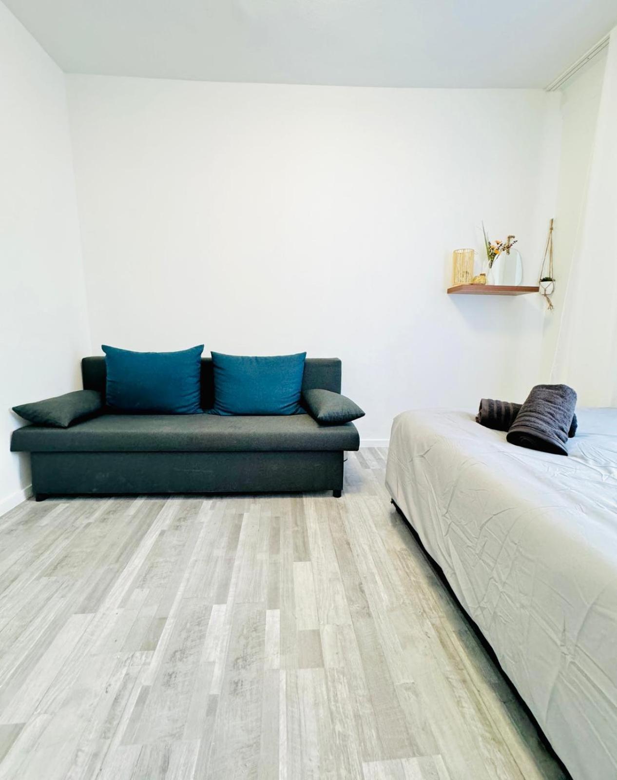 Spacious 4br For Up To 12p 10min To Fac Platz Apartment